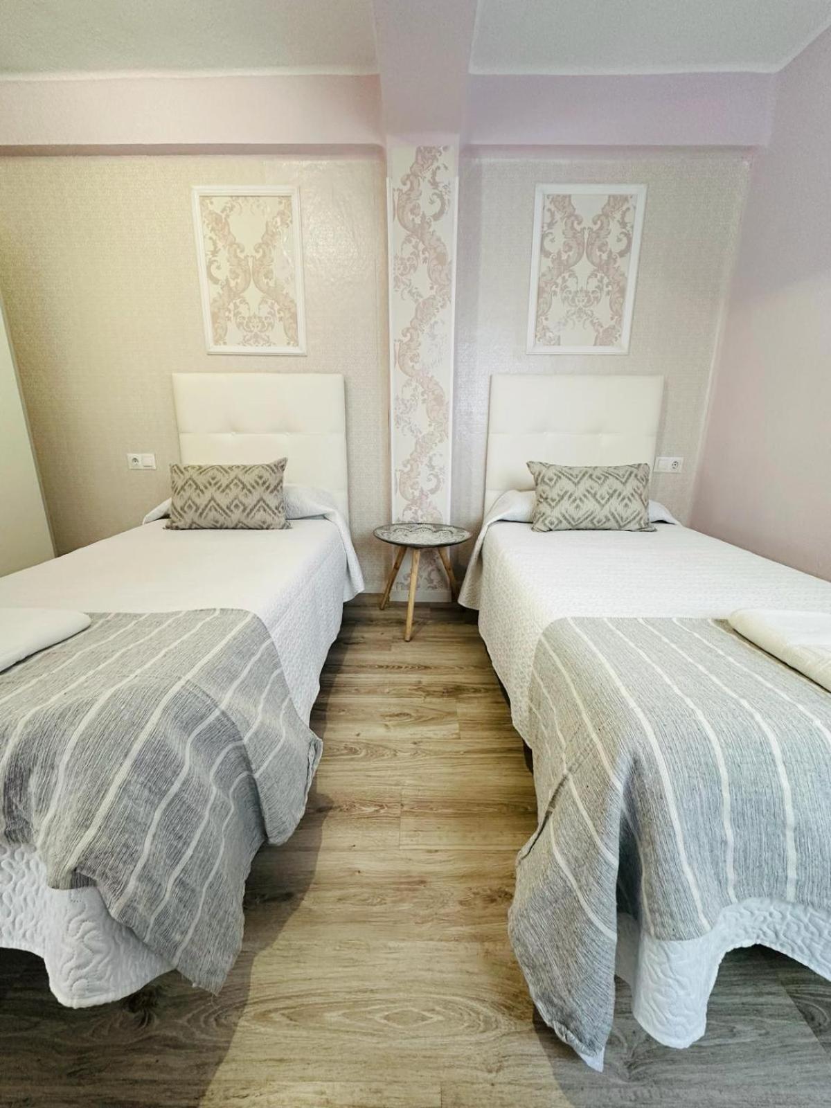 Imperium Apartamentos Centro Parking Gratis Mérida Extérieur photo